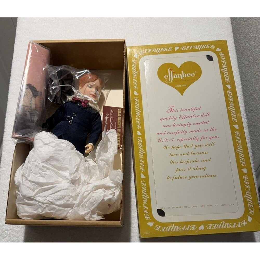 1985 Effanbee Tom Sawyer 12” Boy Doll w/Hat & Box Mark Twain Collection 7634 - Picture 2 of 14